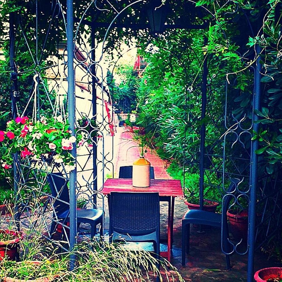 Ferienwohnung Un Giardino A Due Passi Dal Mare La Spezia Exterior foto